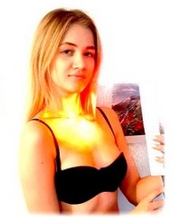 obsah-orange-Julija-collar.jpg