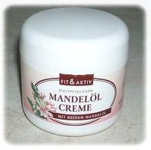 obsah-22mandlovy-krem.jpg